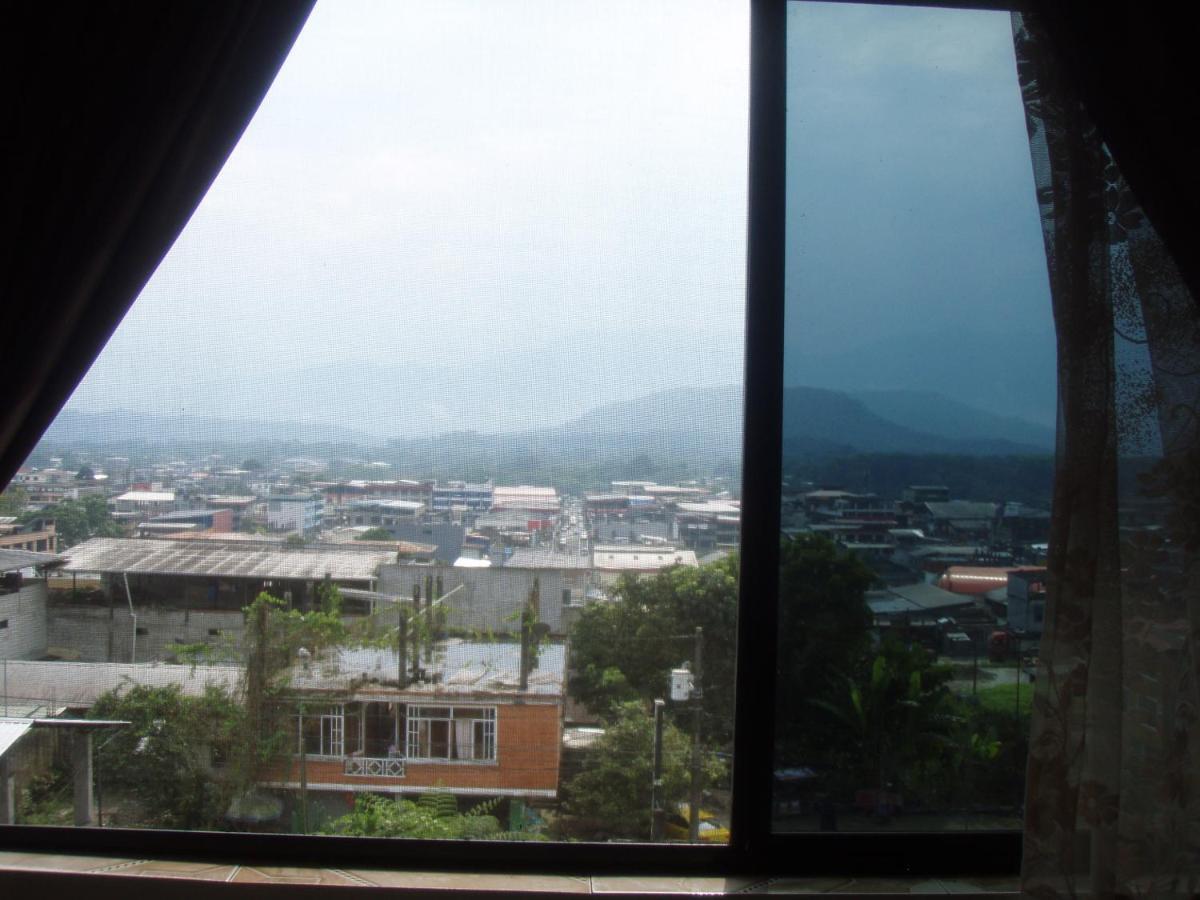 Hostal Limoncocha Tena Dış mekan fotoğraf
